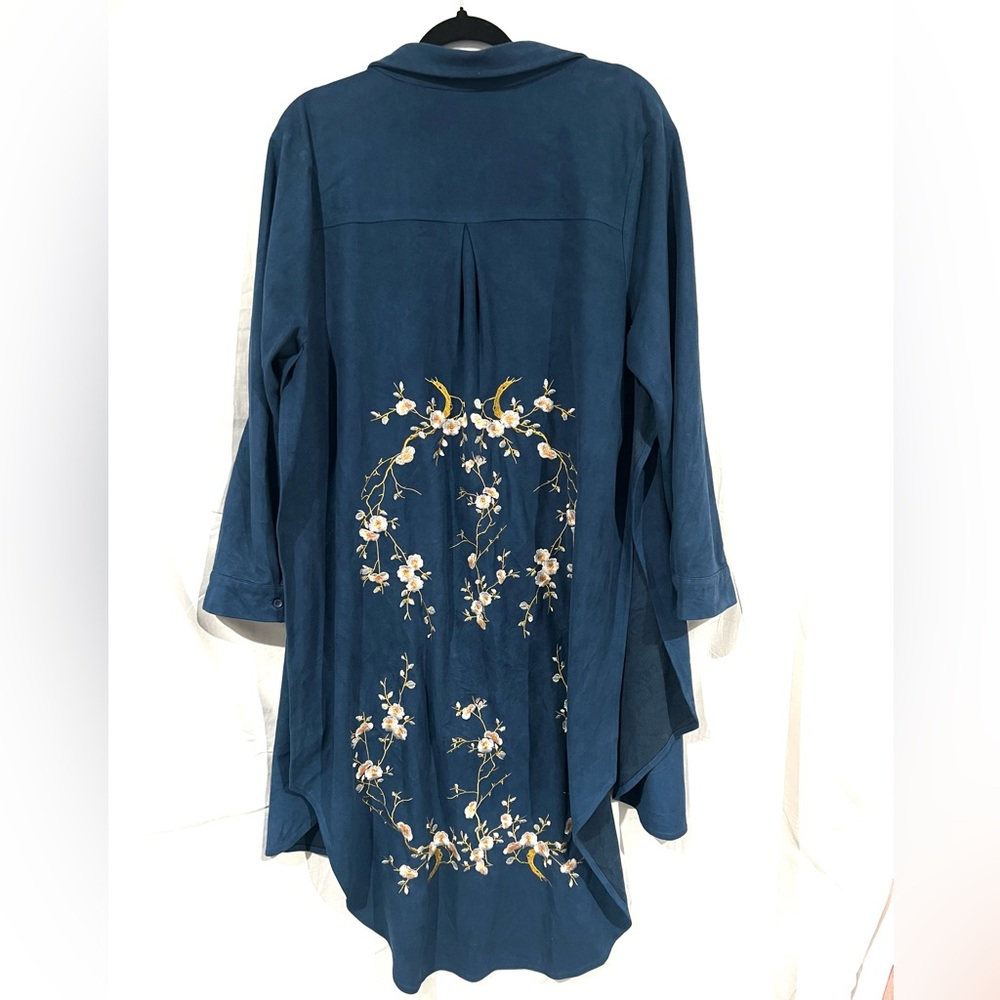 Cy USA suede long oversized shirt with slits in blue Large embroidered flowers
